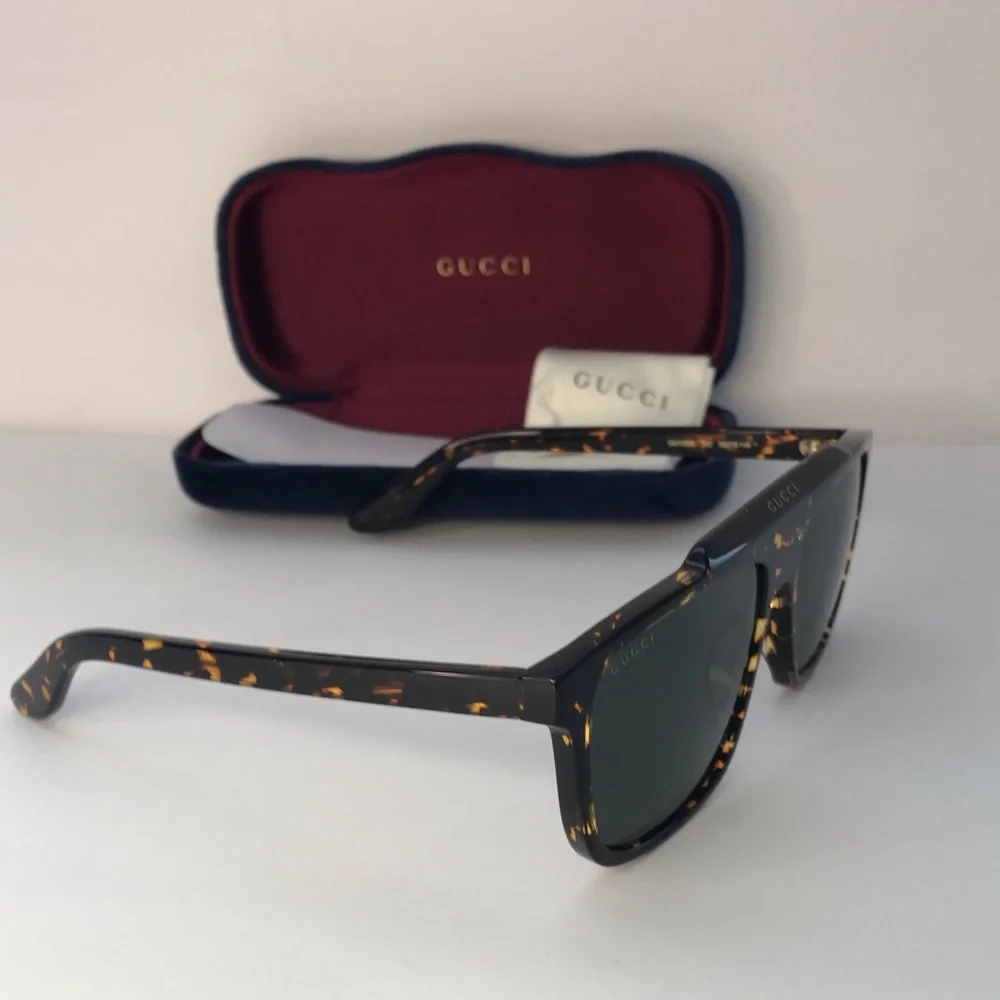 New - Authentic GUCCI GG1039S 002 sunglass dark havana frame green light mirror